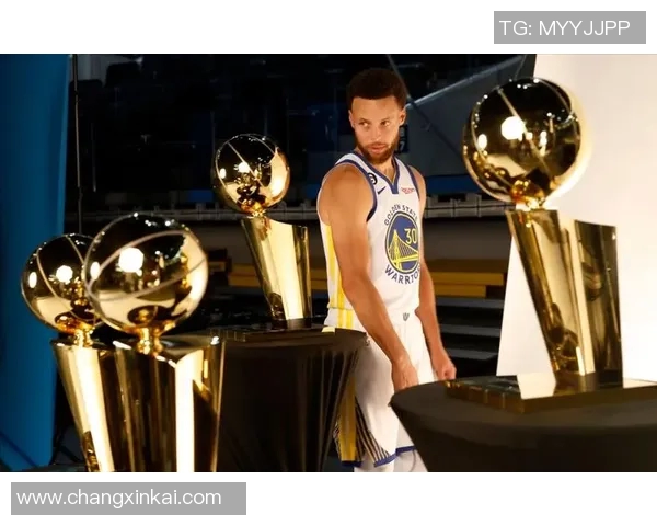 库里背后的励志故事:从默默无闻到篮球巨星的成长历程 库里背后的励志故事:从默默无闻到篮球巨星的成长历程